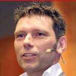 Deri Llewellyn-Davies